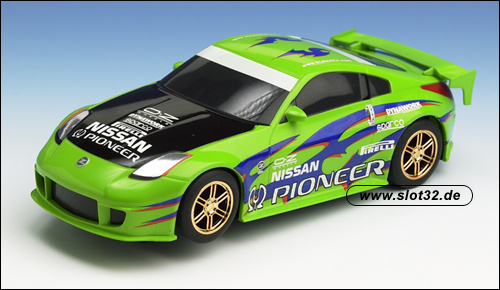 SCALEXTRIC Nissan 350Z  Pinoneer 360